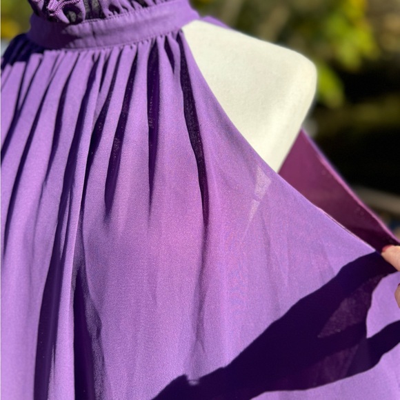 Purple Evening Gown Size XL/1X Halter Style Fully Lined Oversized Lightweight - Picture 6 of 6